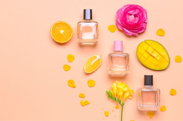 when-to-use-fruity-perfumes-fragrant-guide-to-optimal-moments